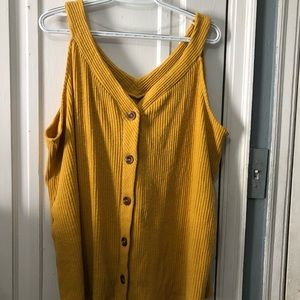 Mustard yellow button tank